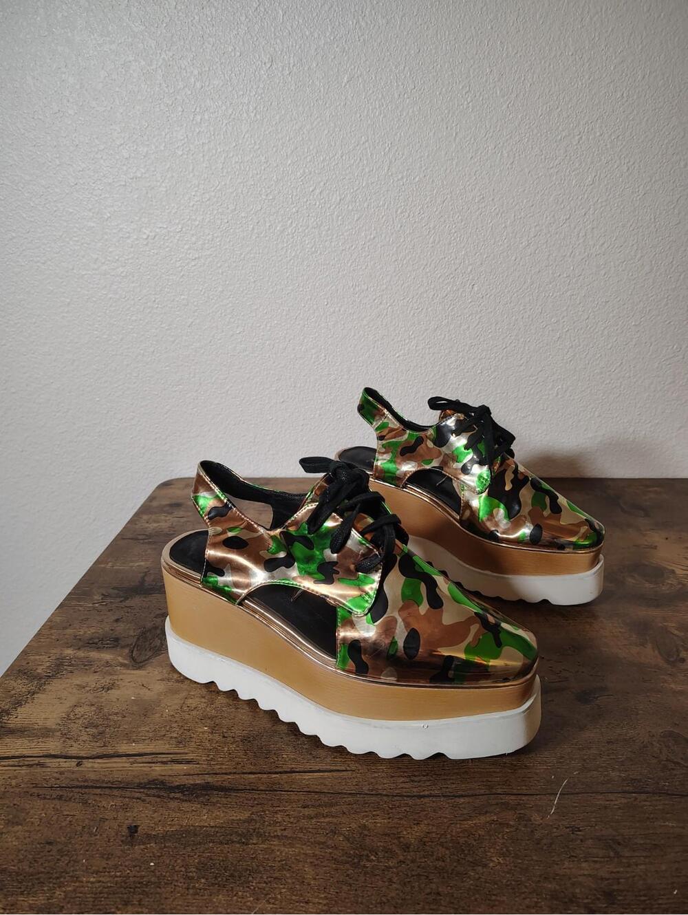 Camo Green High Top Sandals lace up closed toe Women Sz 37EU  6.5 US